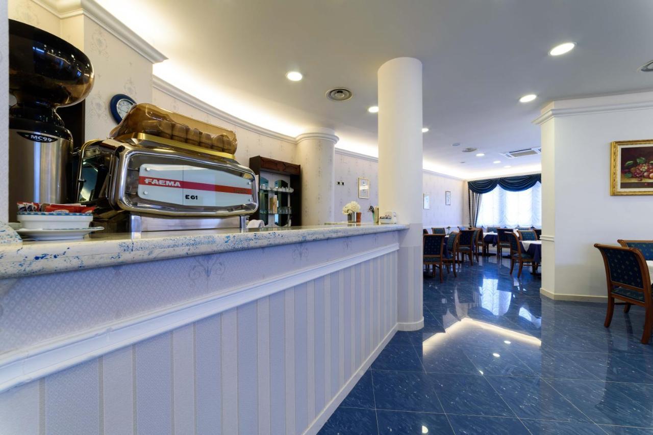 Hotel Hermitage Полла Экстерьер фото
